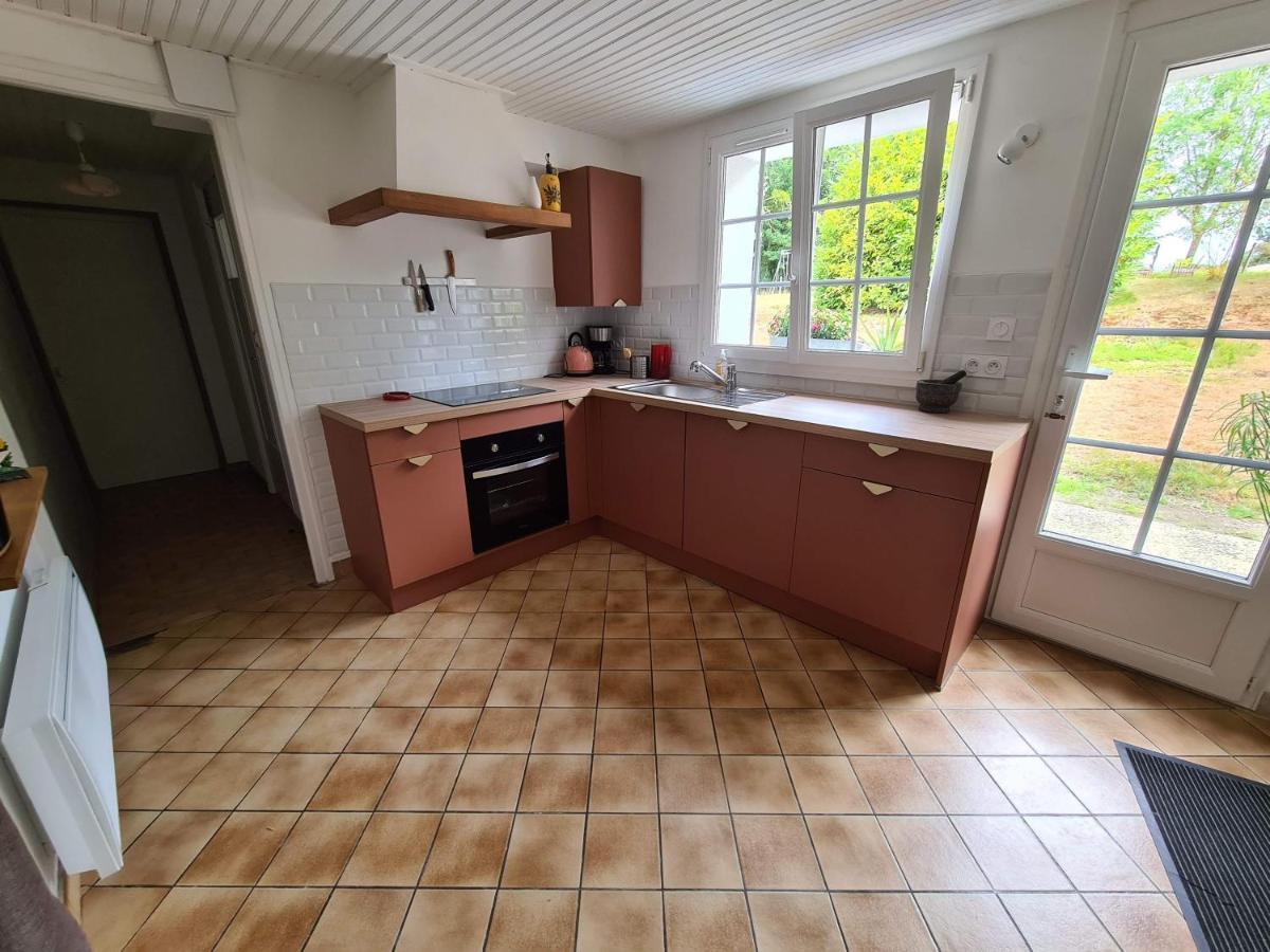 La Maison Des Tilleuls Saint-Germain-Sur-Seves Esterno foto