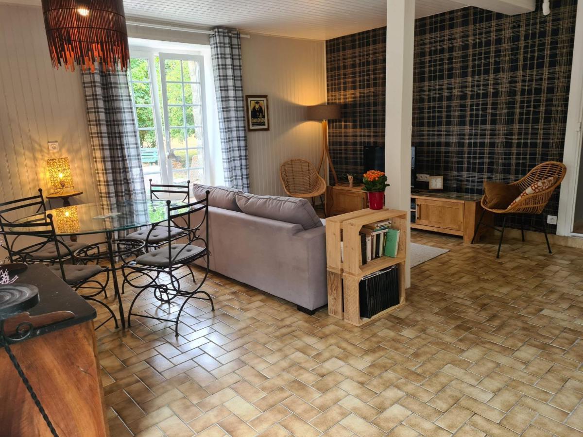La Maison Des Tilleuls Saint-Germain-Sur-Seves Esterno foto